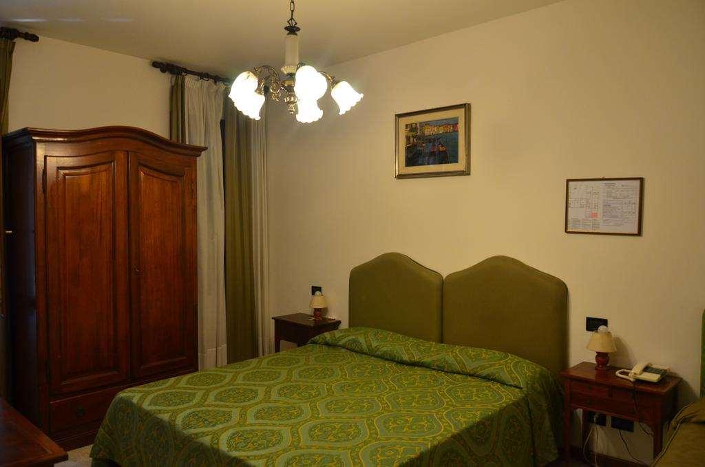 Hotel Iris Venetië Kamer foto